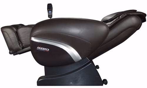 Cozzia Fusion Pro CZ-390 massage chair reclined in zero gravity position